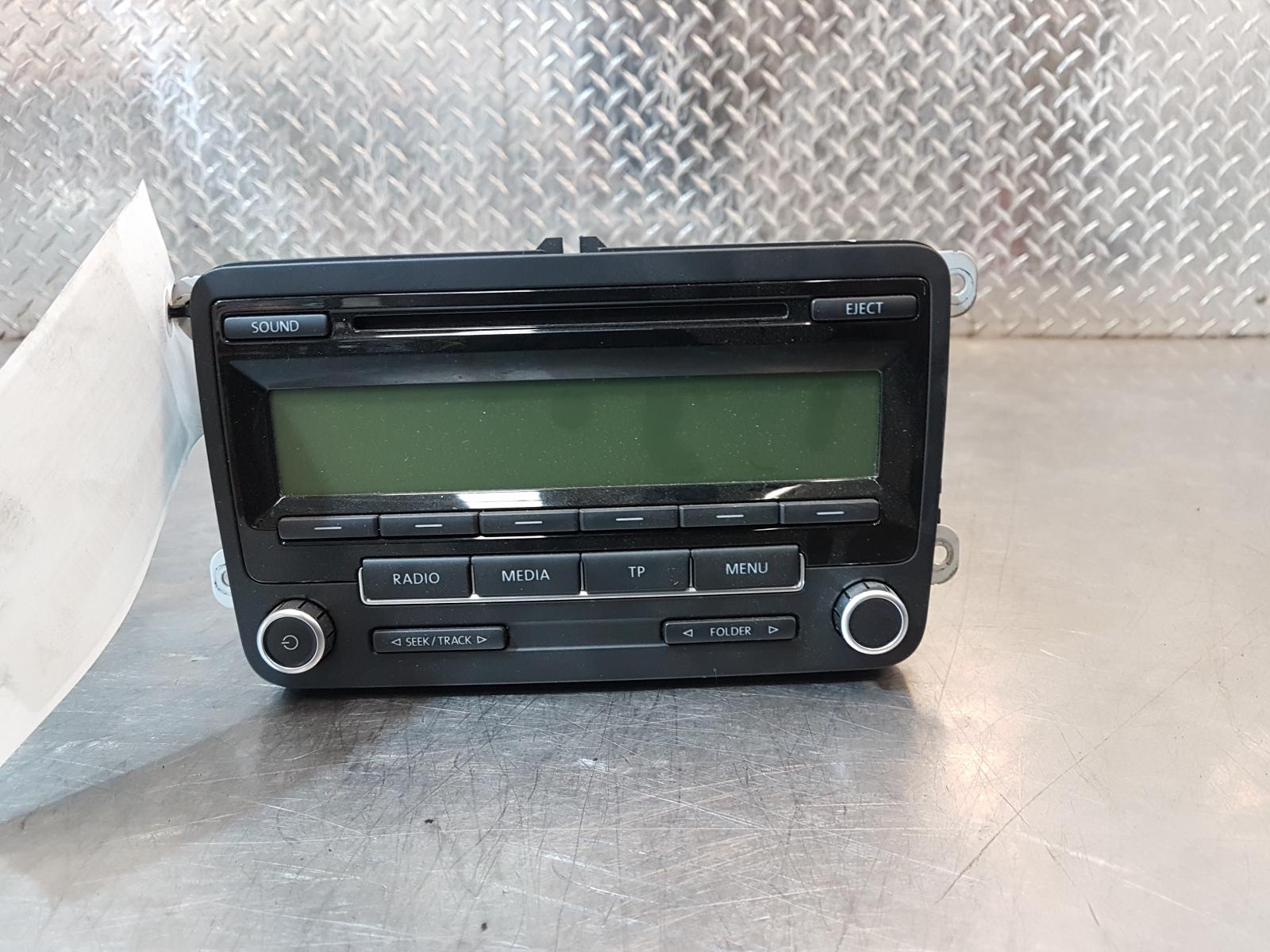 View Auto part Radio/Cd/Dvd/Sat/Tv Volkswagen Golf 2010