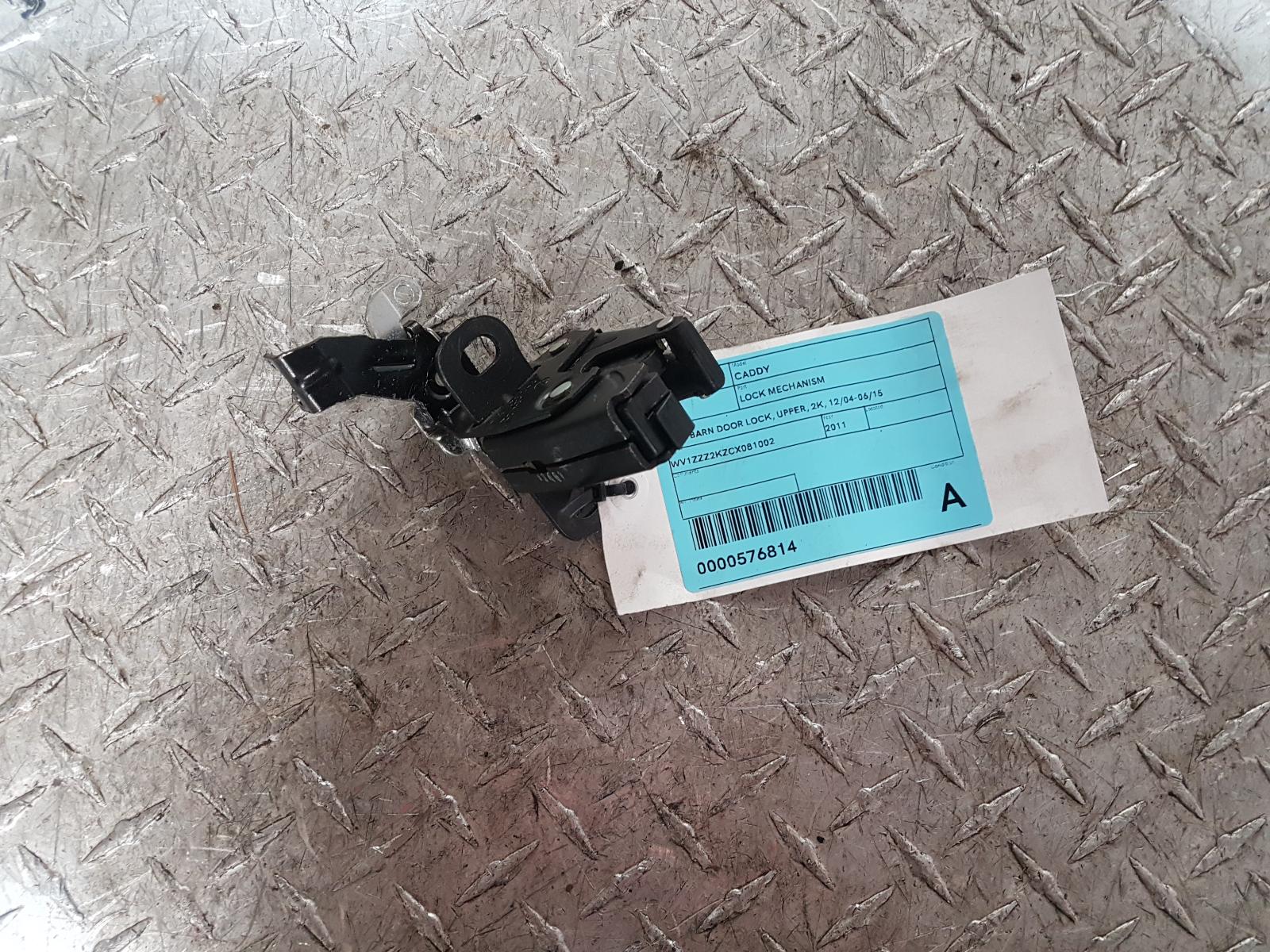 View Auto part Door/Boot/Gate Lock Volkswagen Caddy 2011