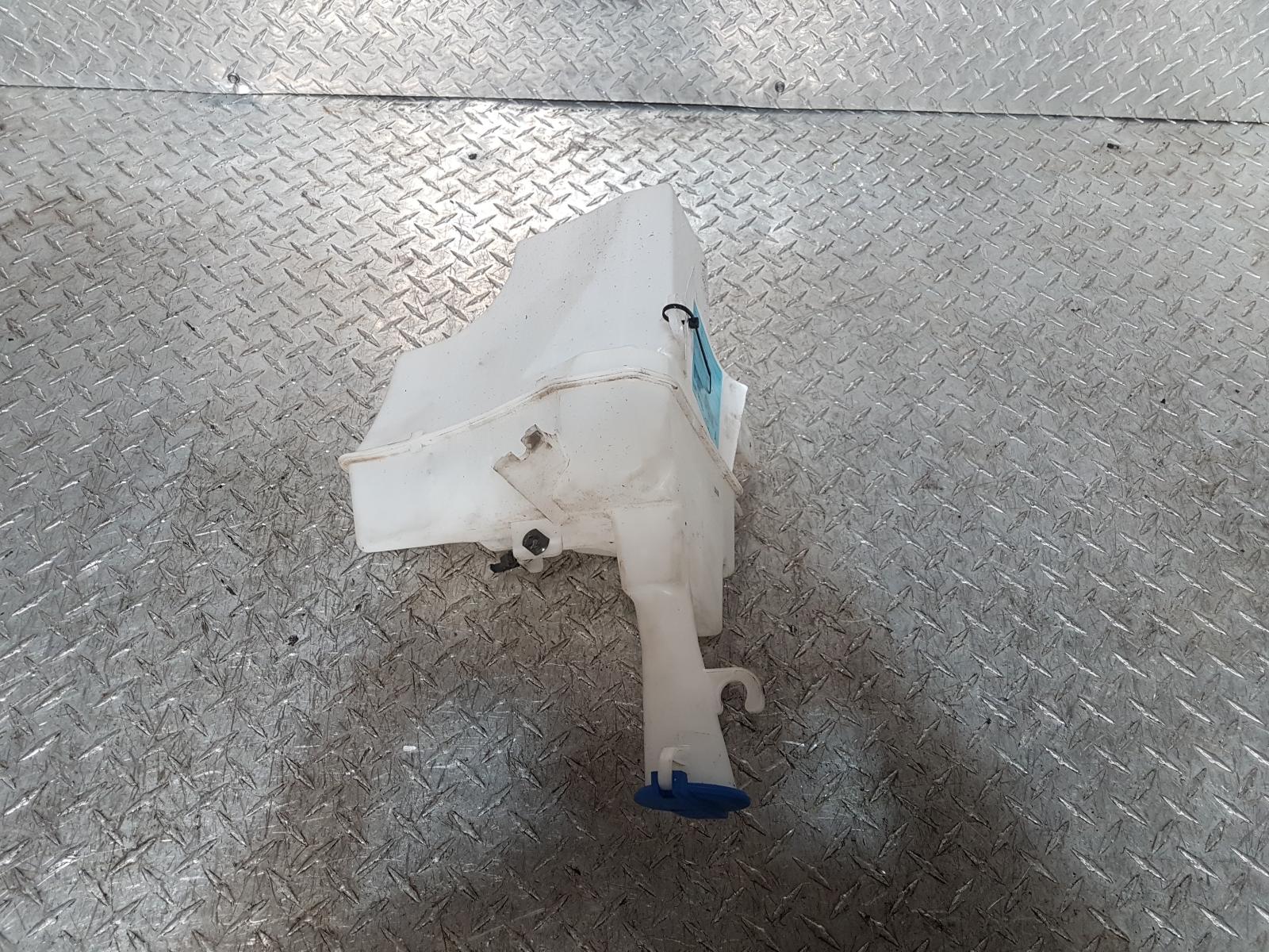 View Auto part Washer Bottle Hyundai I30 2019