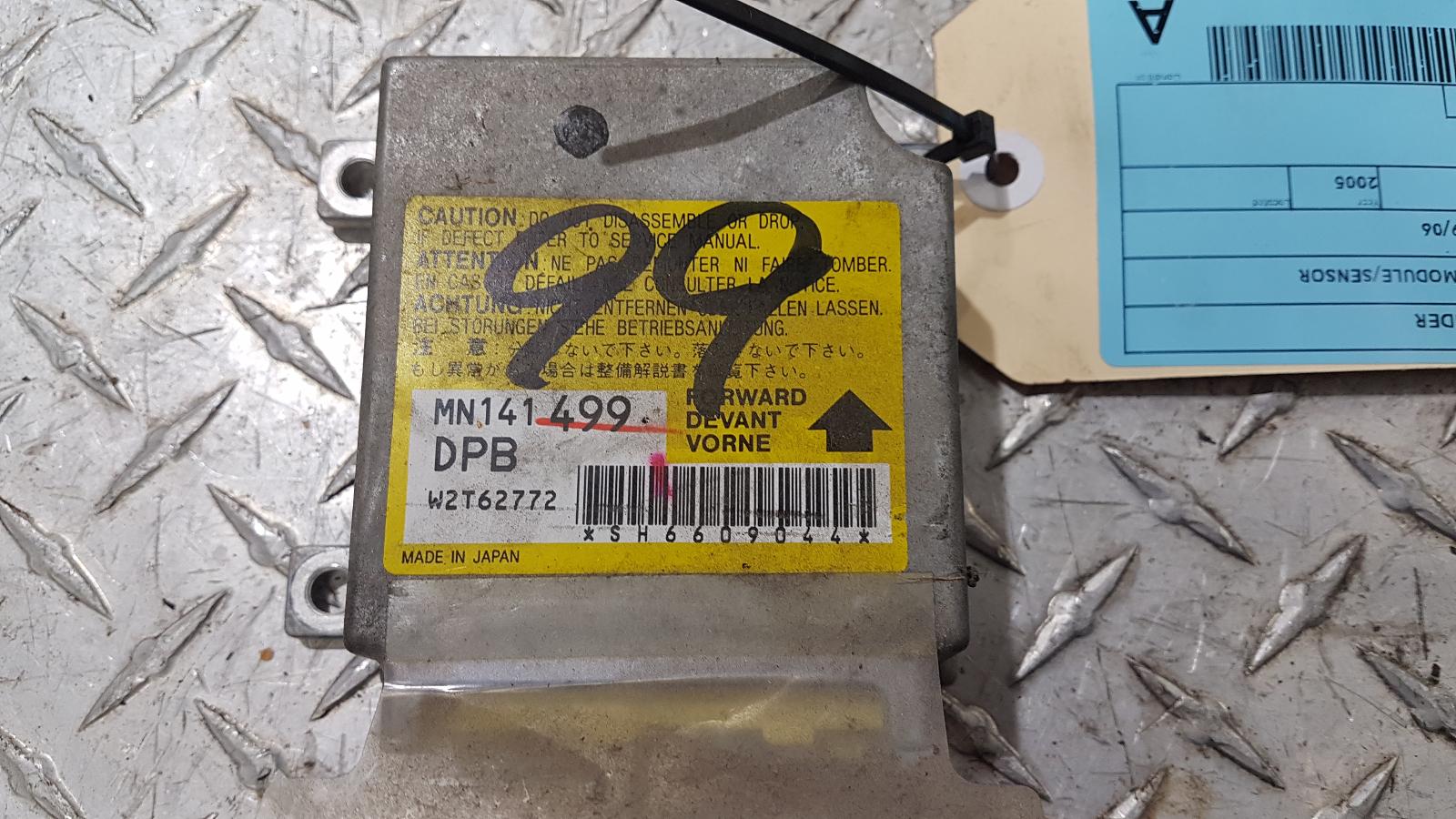 View Auto part Airbag Module/Sensor Mitsubishi Outlander 2005