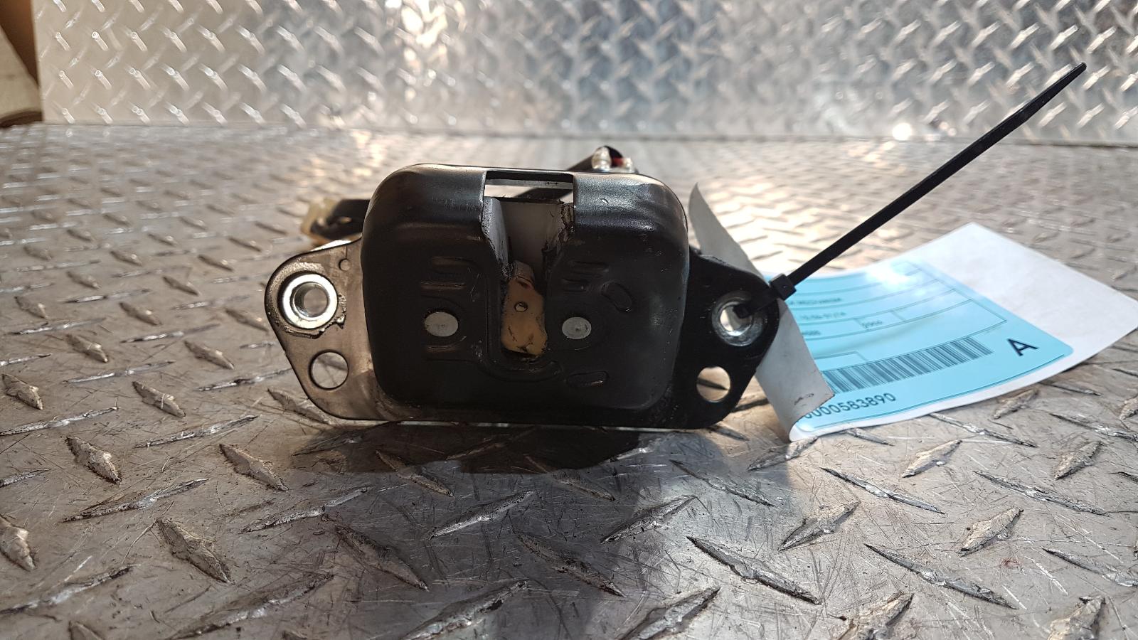 View Auto part Door/Boot/Gate Lock Subaru Tribeca 2006