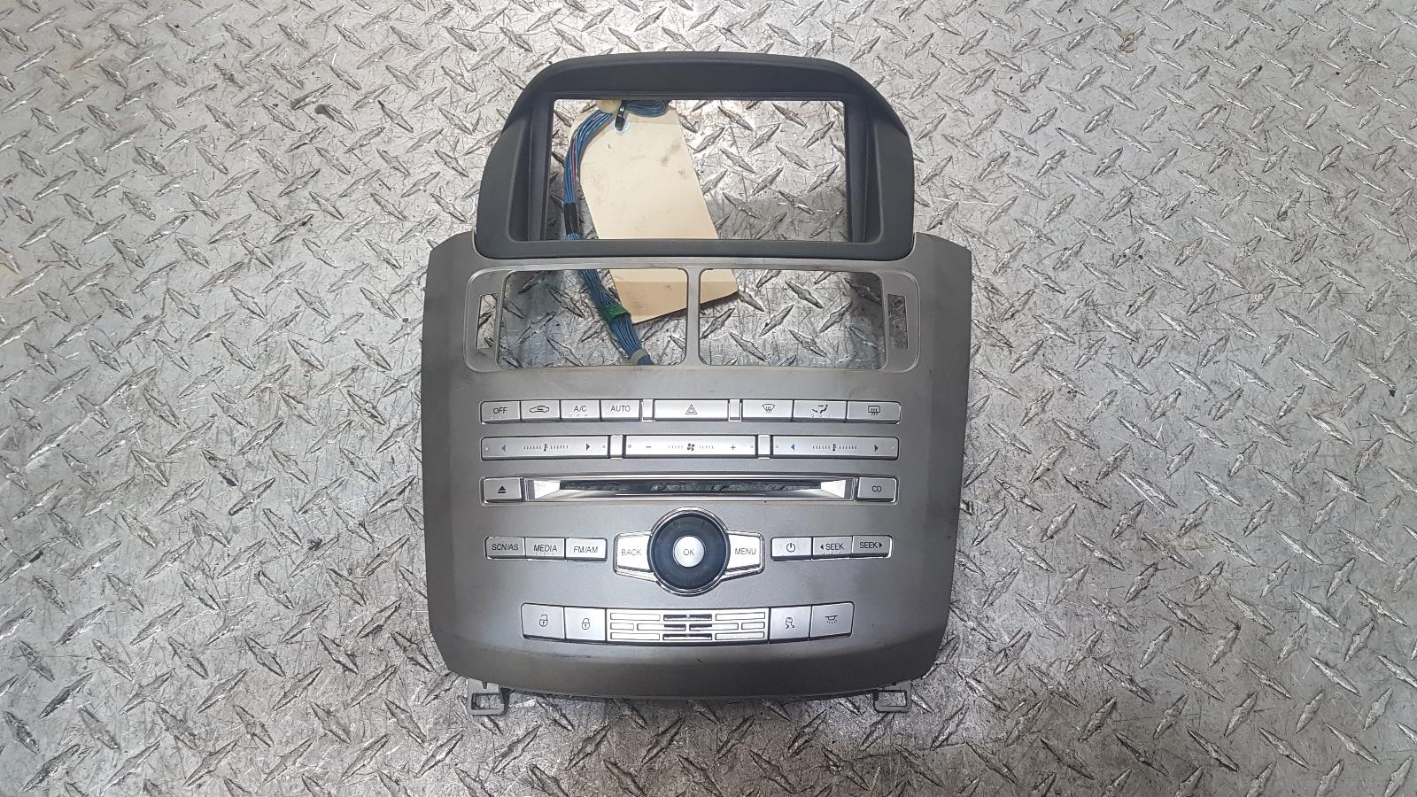 View Auto part Radio/Cd/Dvd/Sat/Tv Ford Territory 2012