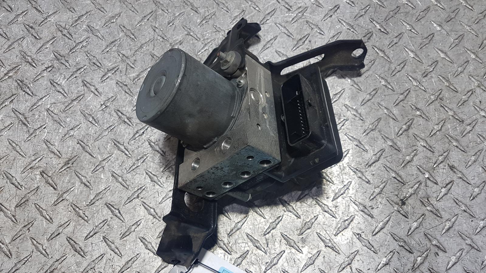 View Auto part Abs Pump/Modulator Suzuki Kizashi 2012