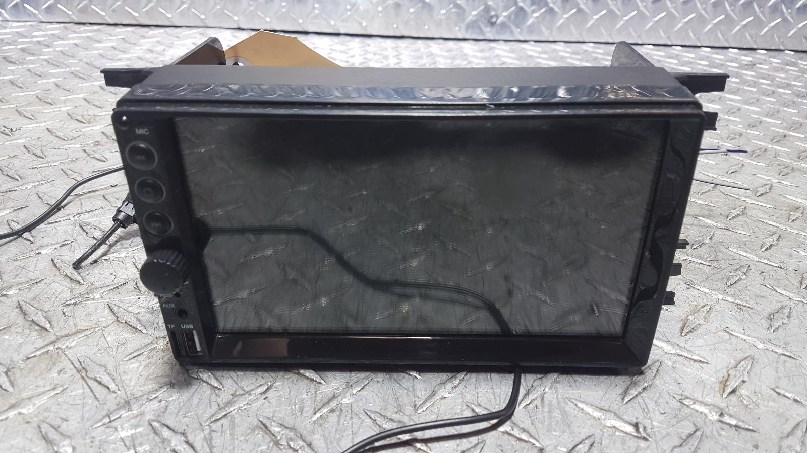 View Auto part Radio/Cd/Dvd/Sat/Tv Holden Barina 2012