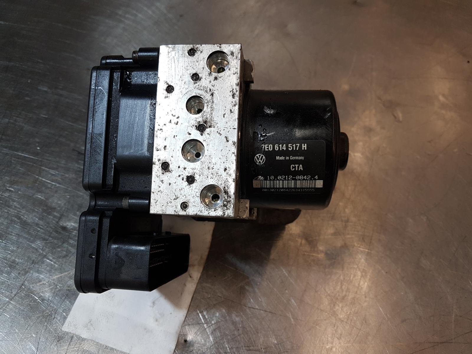 View Auto part Abs Pump/Modulator Volkswagen Transporter 2014