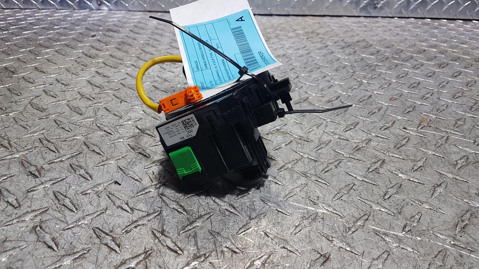 View Auto part Airbag Module/Sensor Mitsubishi Mirage 2016