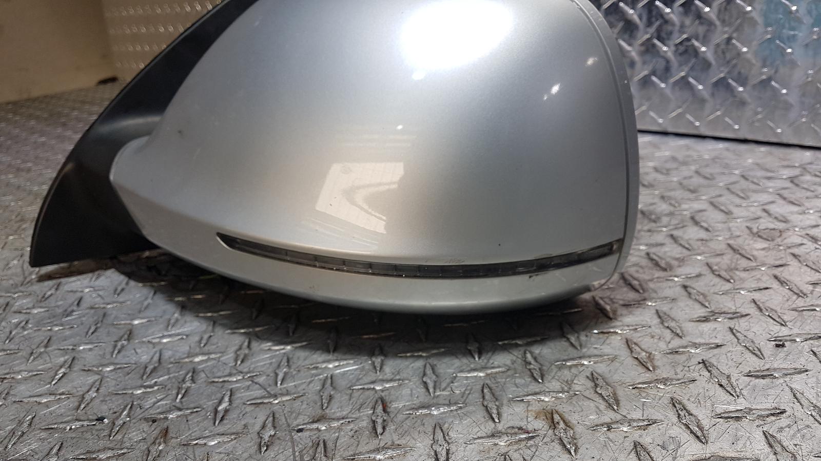 View Auto part Left Door Mirror Audi Q7 2007
