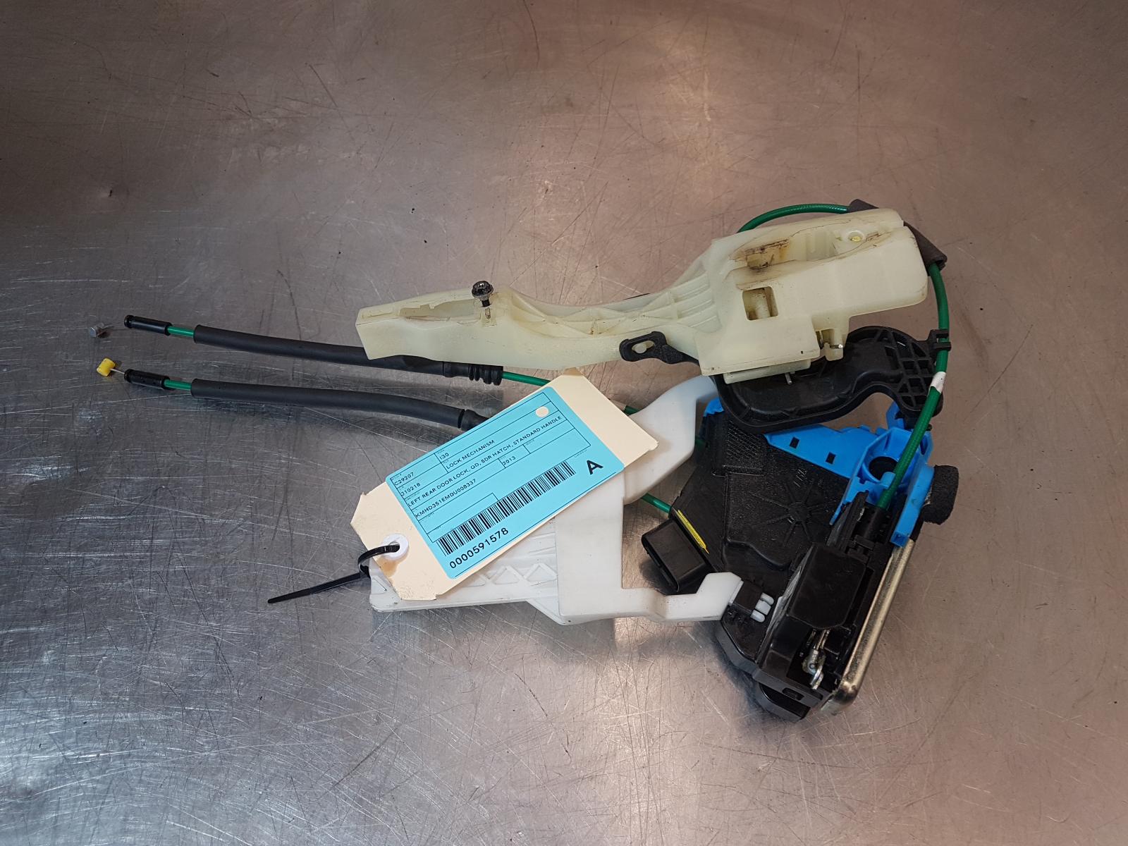 View Auto part Door/Boot/Gate Lock Hyundai I30 2013