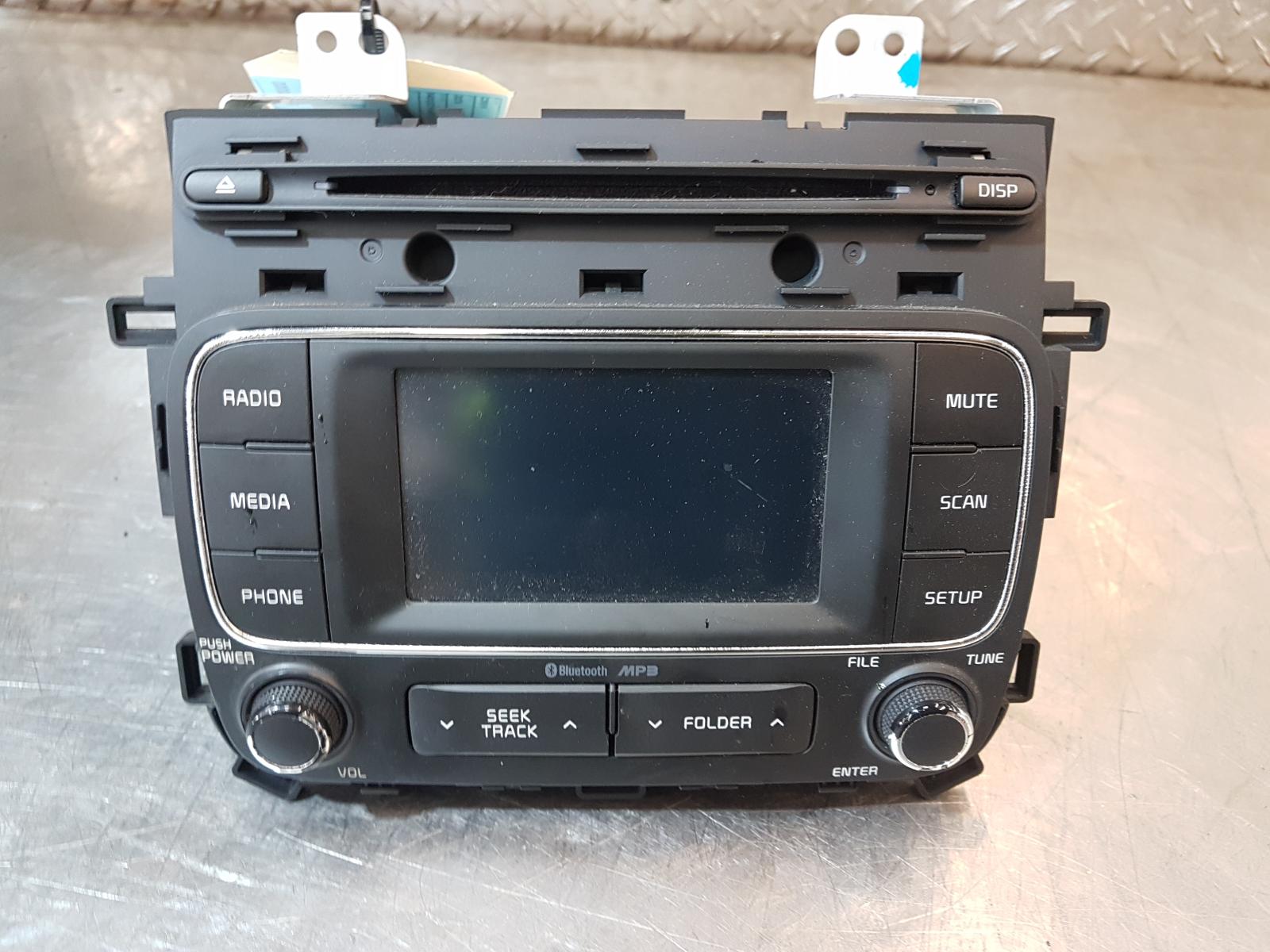 View Auto part Radio/Cd/Dvd/Sat/Tv Kia Cerato 2014