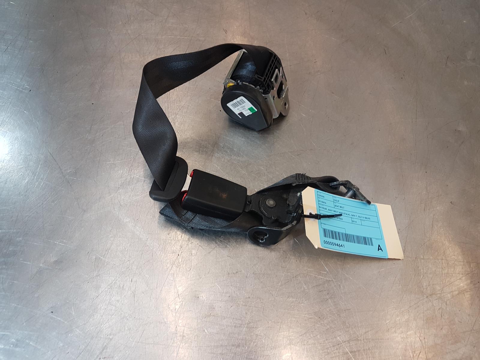 View Auto part Seatbelt/Stalk Volkswagen Golf 2014