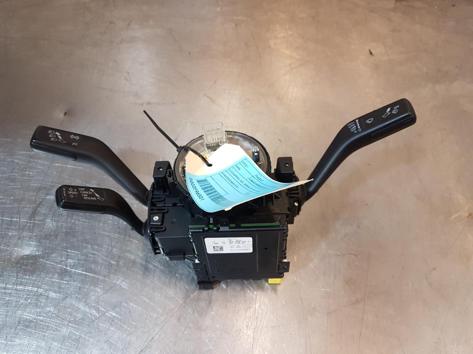 View Auto part Airbag Module/Sensor Volkswagen Passat 2009