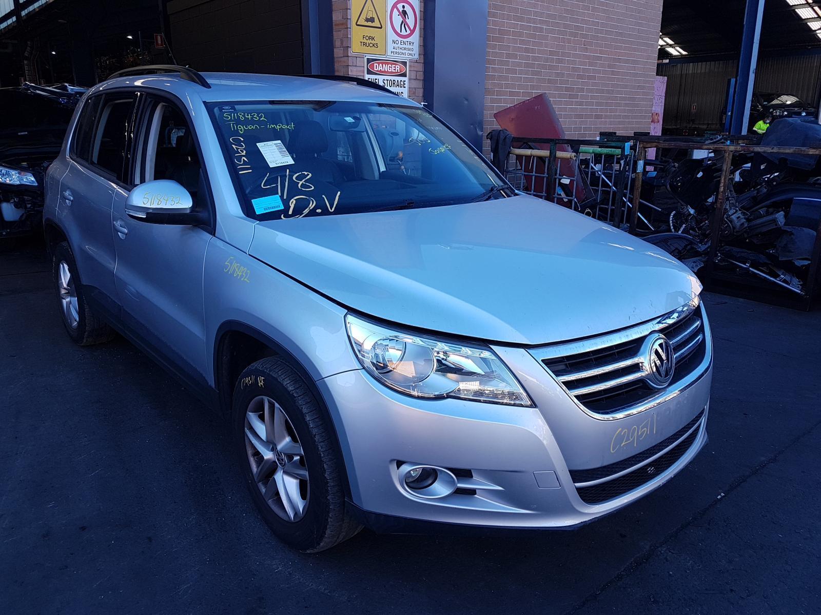 View Auto part Trans/Gearbox Volkswagen Tiguan 2010