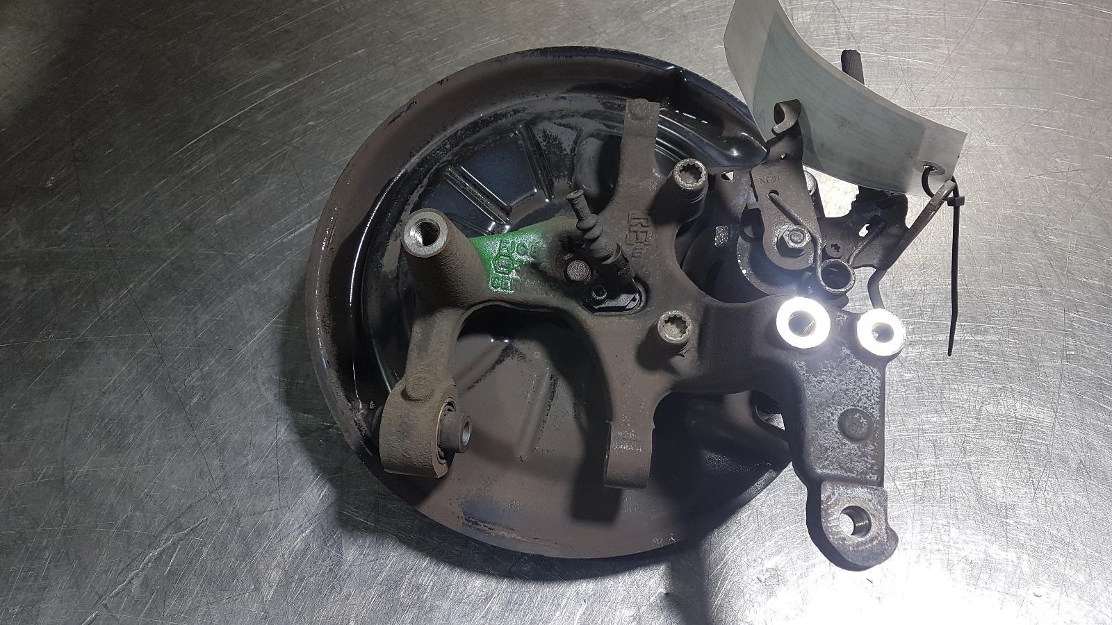 View Auto part Left Rear Hub Assembly Audi A3 2010