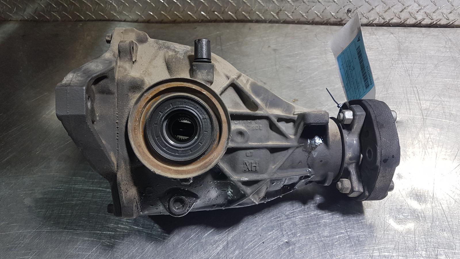 View Auto part Differential Centre Mercedes C Class 2008