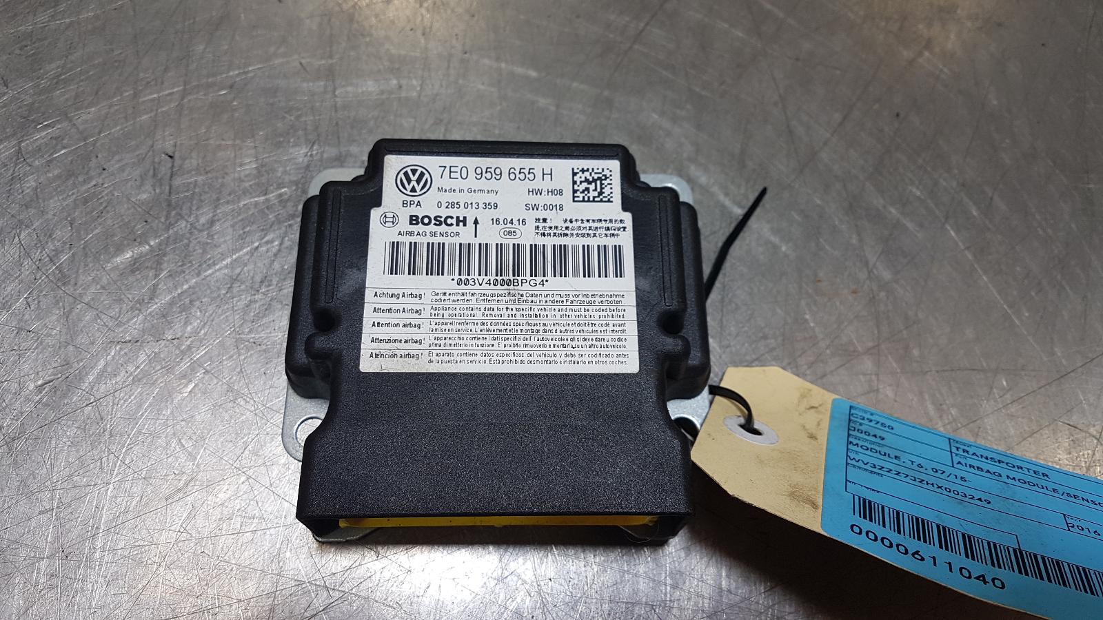 View Auto part Airbag Module/Sensor Volkswagen Transporter 2016