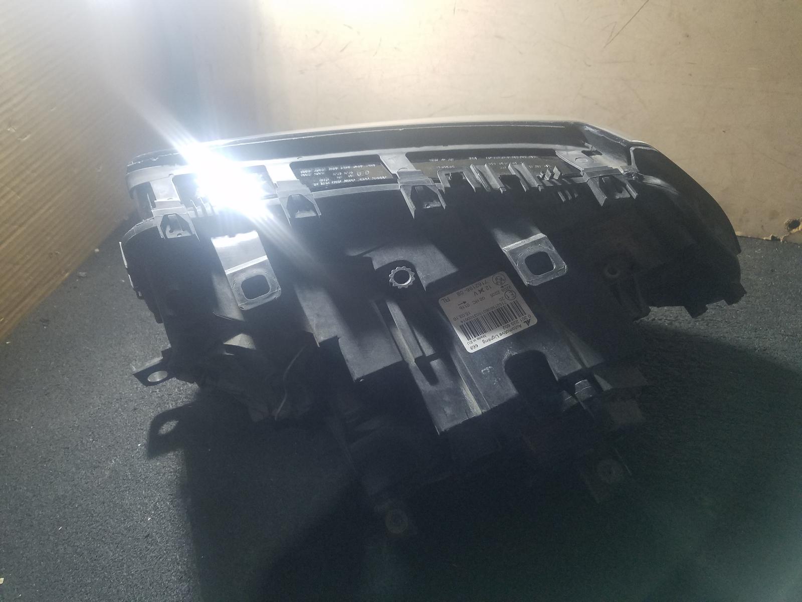 View Auto part Right Headlamp Bmw X3 2010