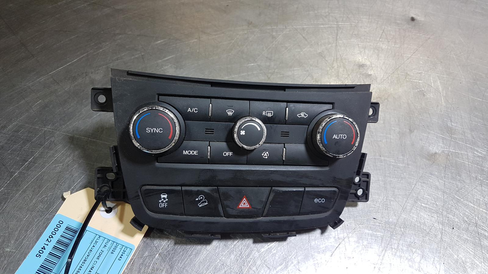 View Auto part Heater/Ac Controls Holden Captiva 2016