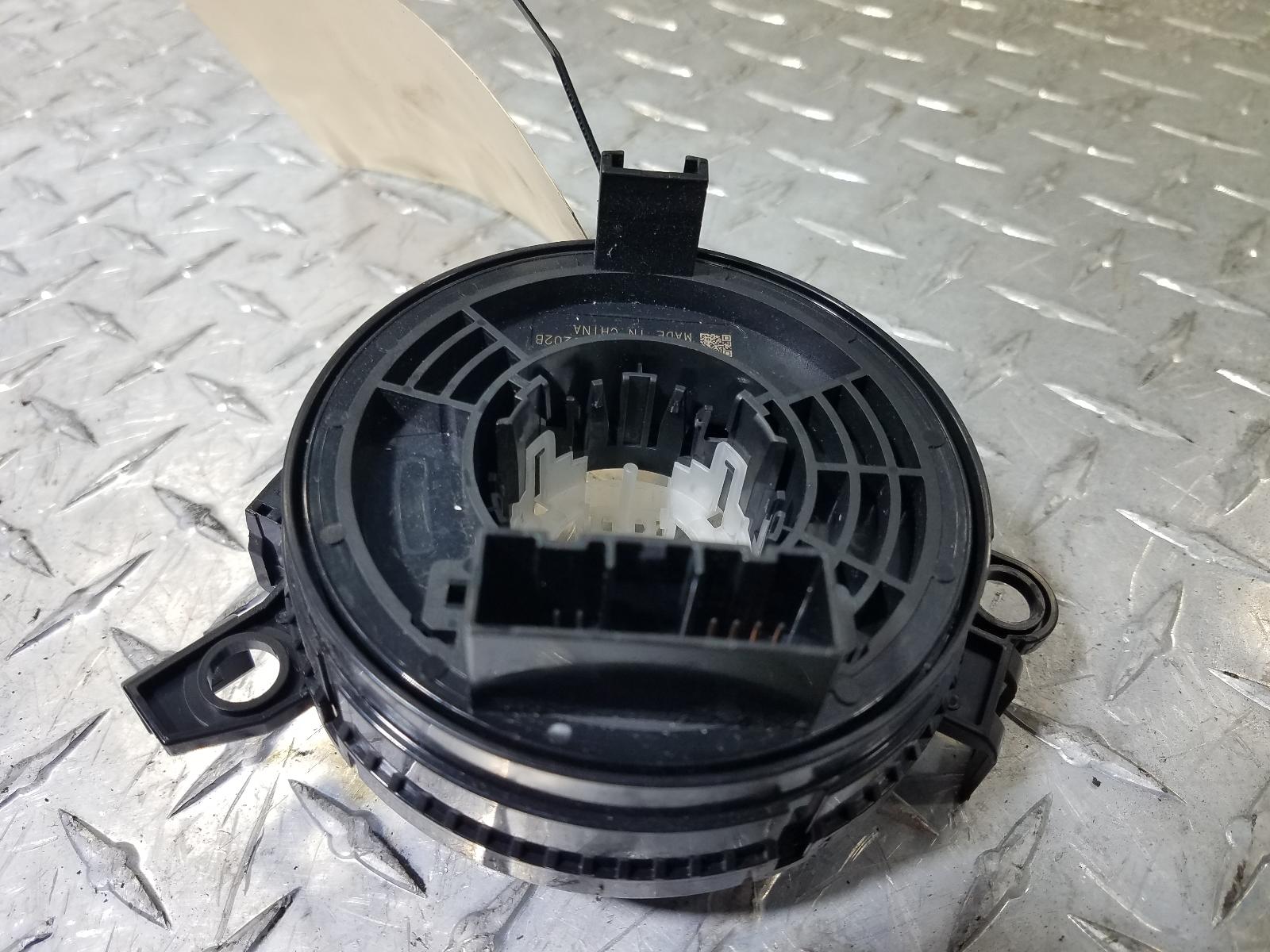 View Auto part Airbag Module/Sensor Holden Astra 2019