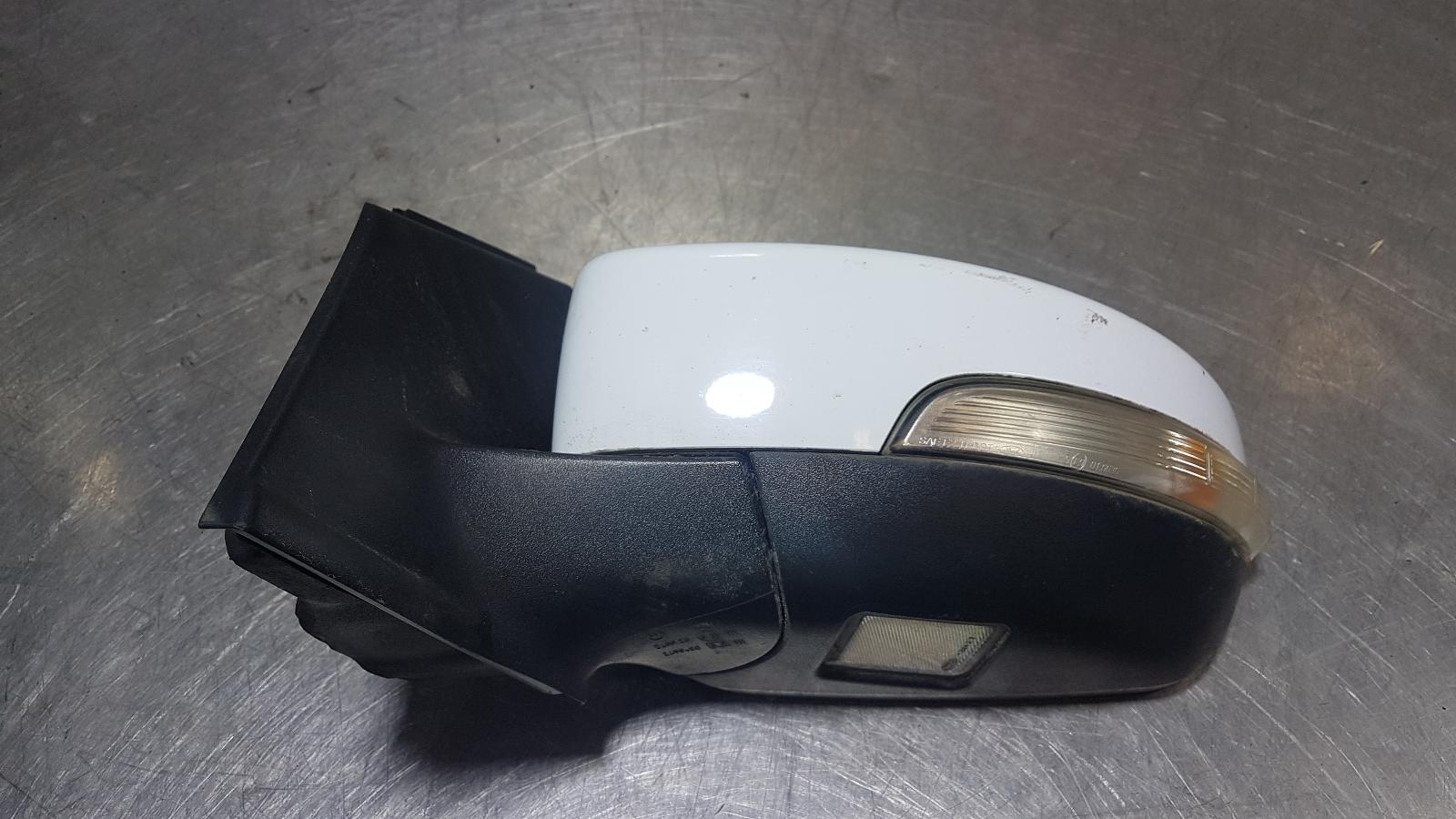 View Auto part Left Door Mirror Ford Kuga 2013