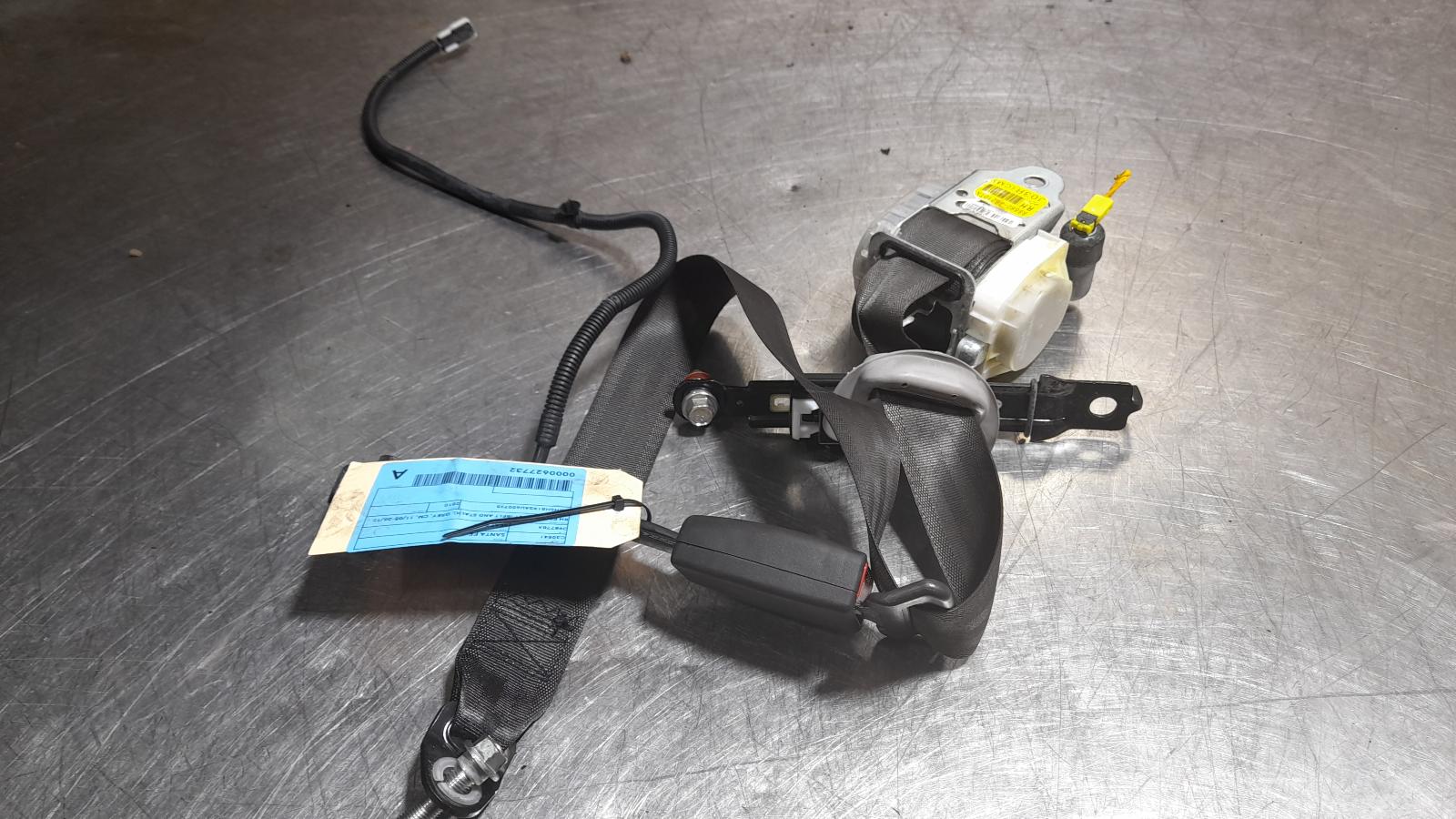View Auto part Seatbelt/Stalk Hyundai Santa Fe 2010