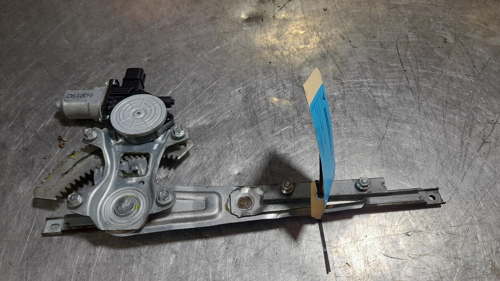 View Auto part Right Rear Wnd Reg/Motor Mitsubishi Asx 2016