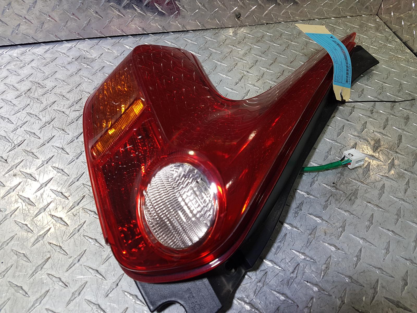 View Auto part Left Taillight Nissan Juke 2014