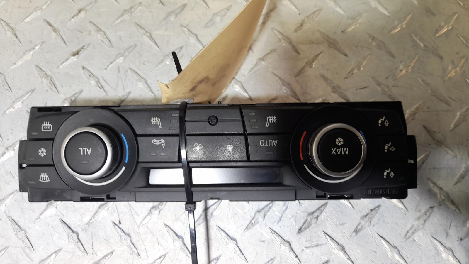 View Auto part Heater/Ac Controls Bmw X1 2011
