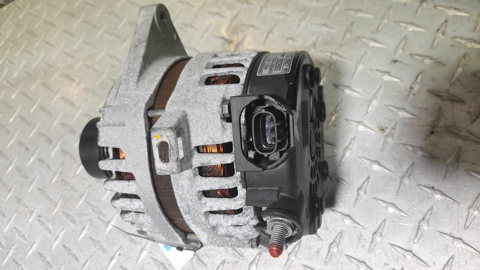 View Auto part Alternator Hyundai I30 2020