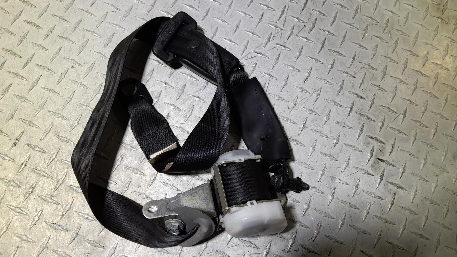 View Auto part Seatbelt/Stalk Toyota Rav4 2008