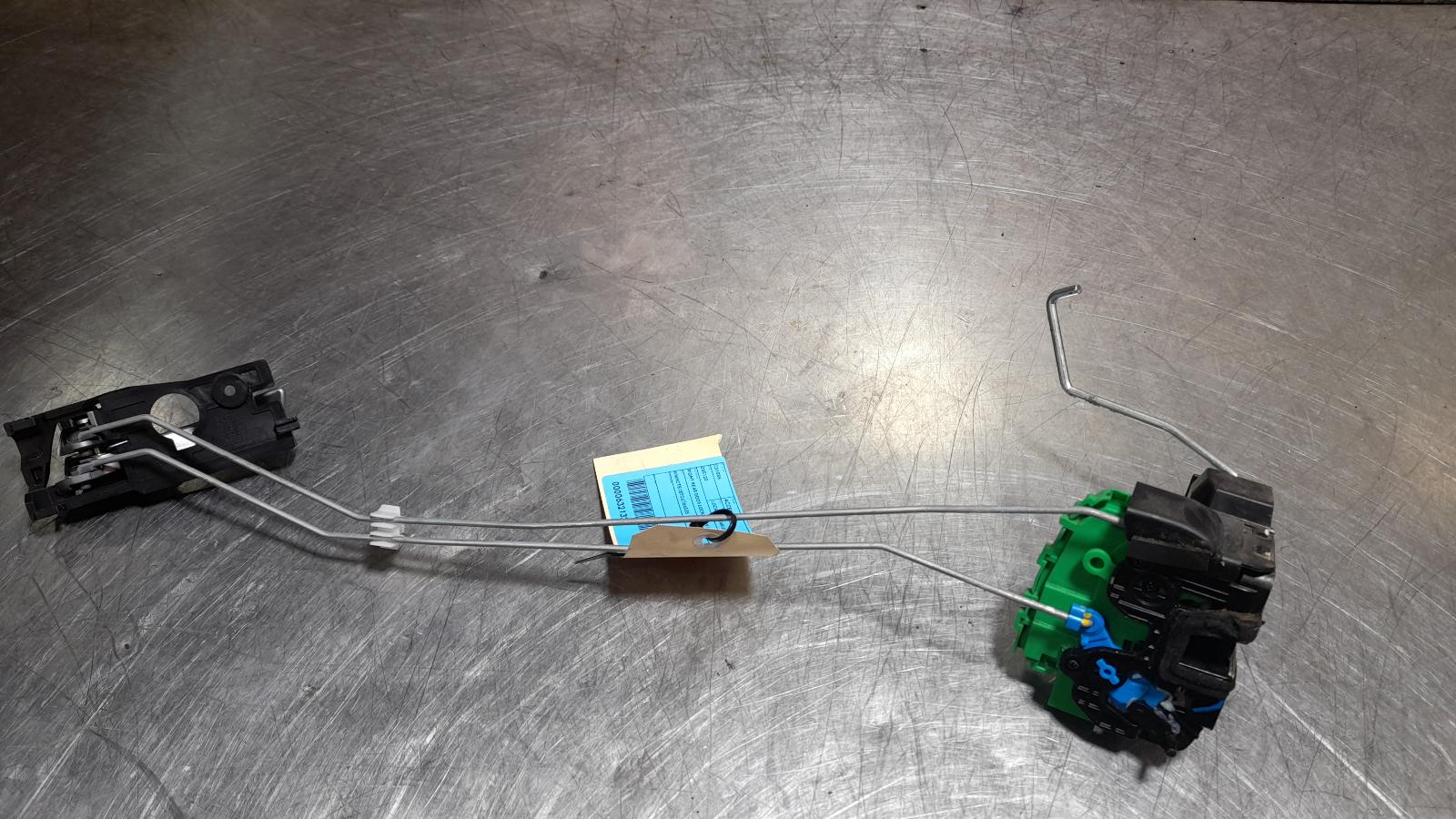 View Auto part Door/Boot/Gate Lock Hyundai Accent 2015