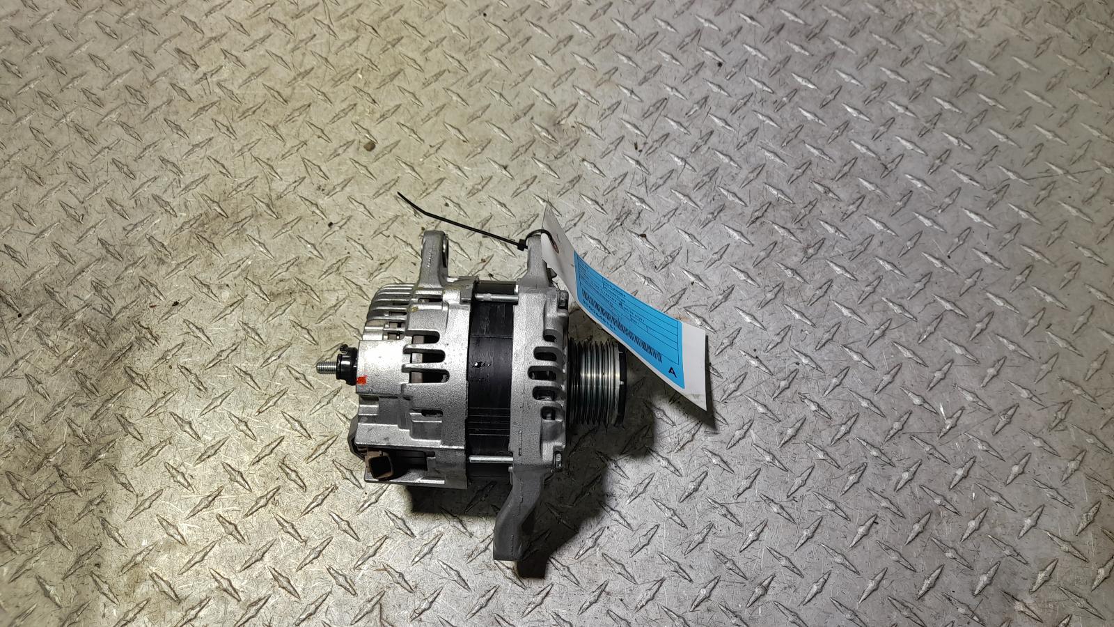 View Auto part Alternator Mitsubishi Outlander 2021