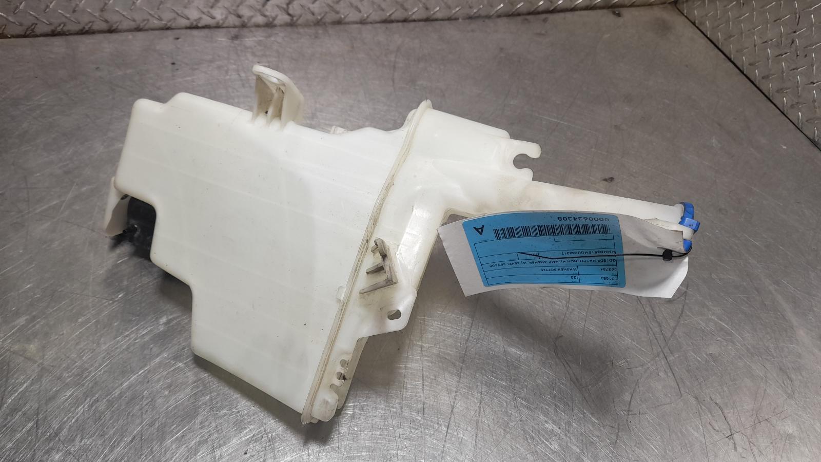 View Auto part Washer Bottle Hyundai I30 2015