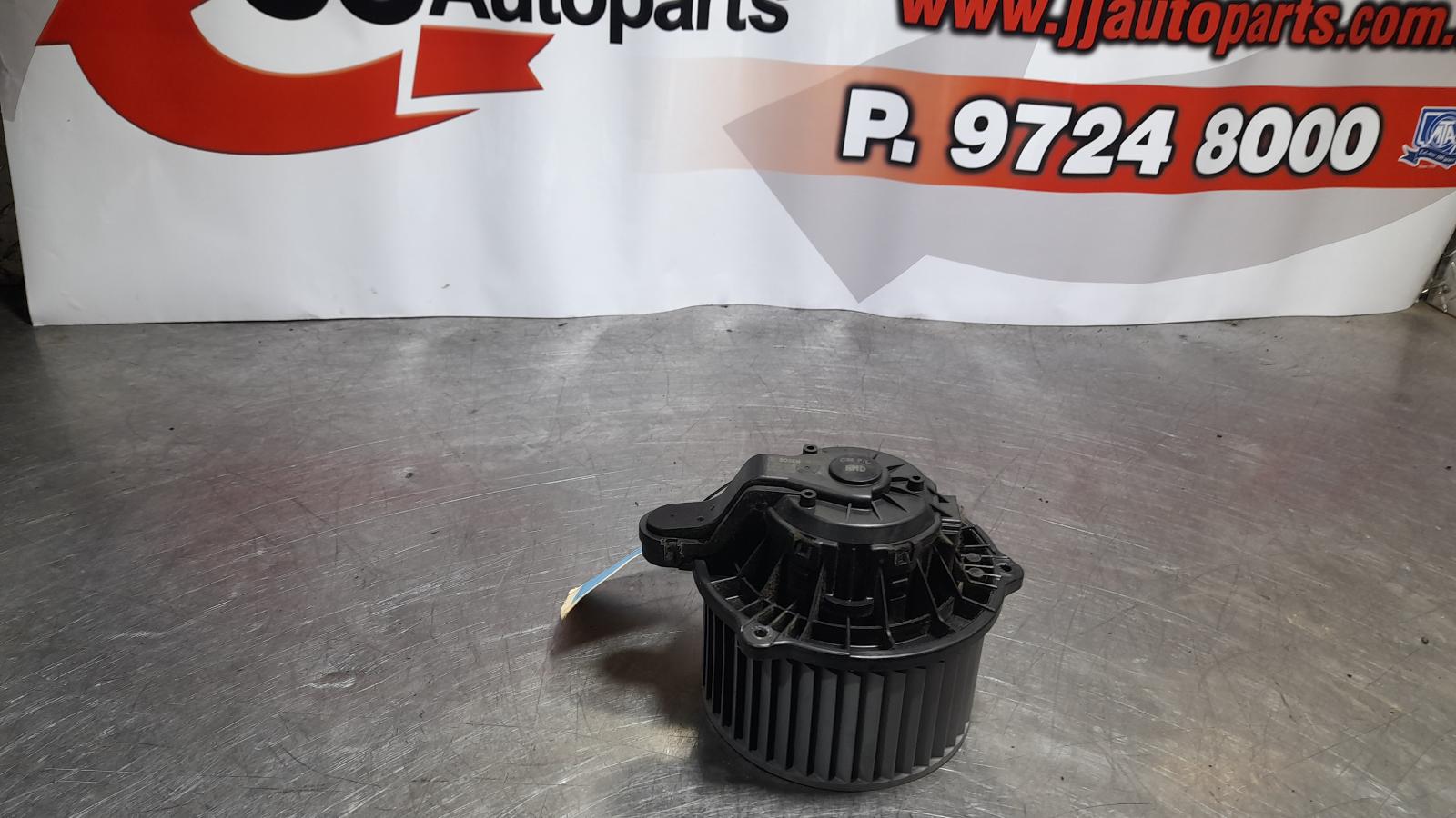 View Auto part Heater Fan Motor Hyundai Santa Fe 2010