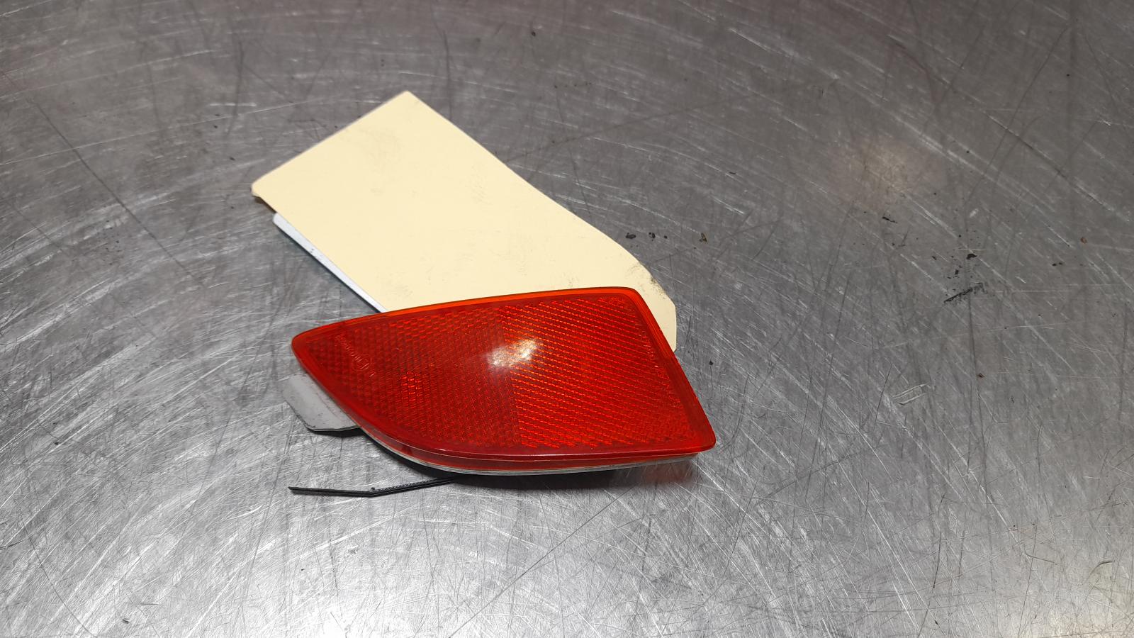View Auto part Right Taillight Mazda 3 2015