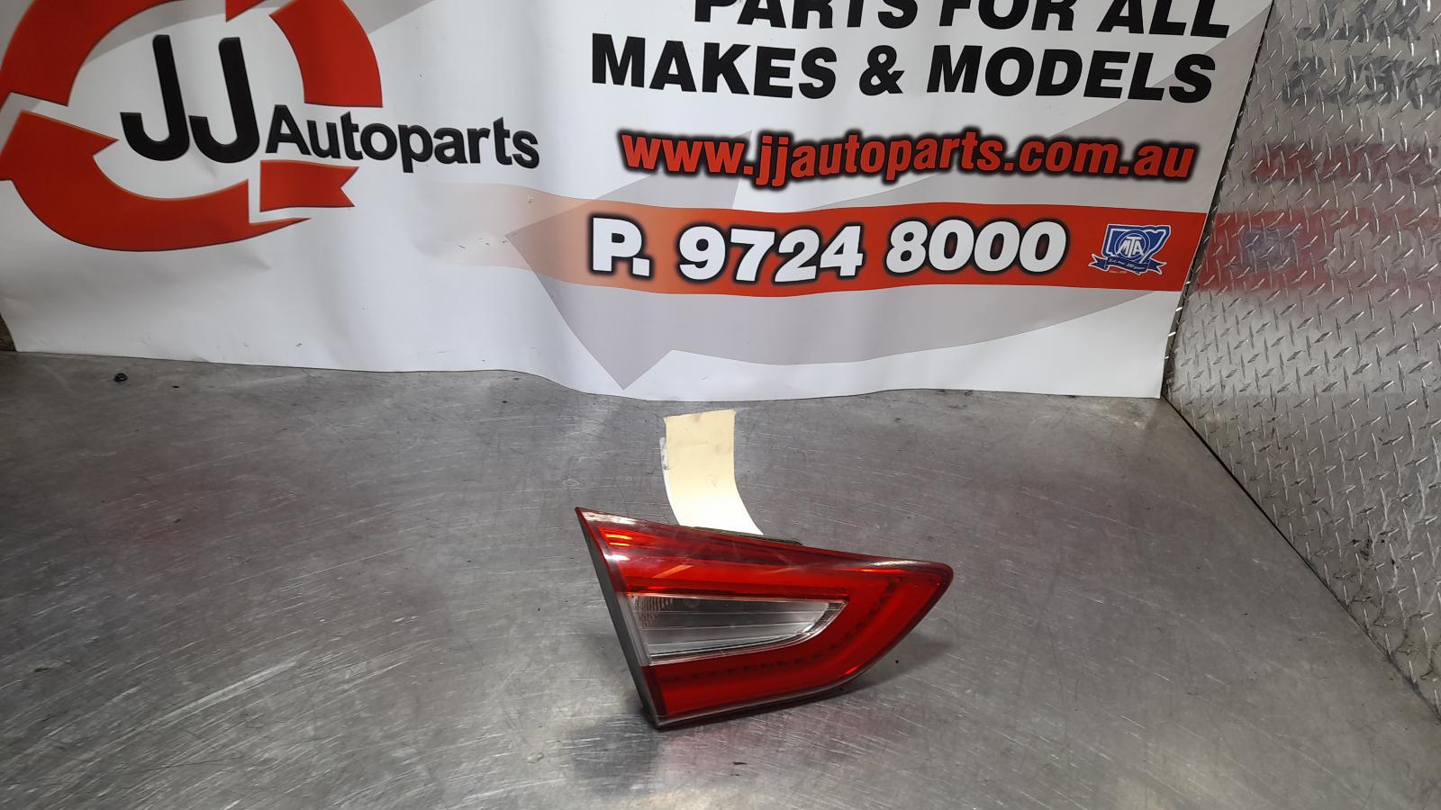 View Auto part Rear Garnish Hyundai I30 2013