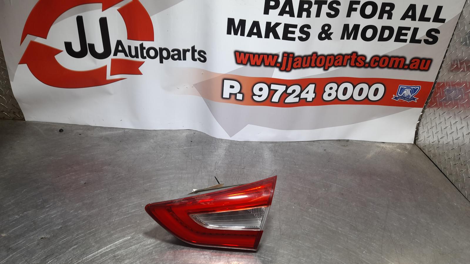 View Auto part Rear Garnish Hyundai I30 2013