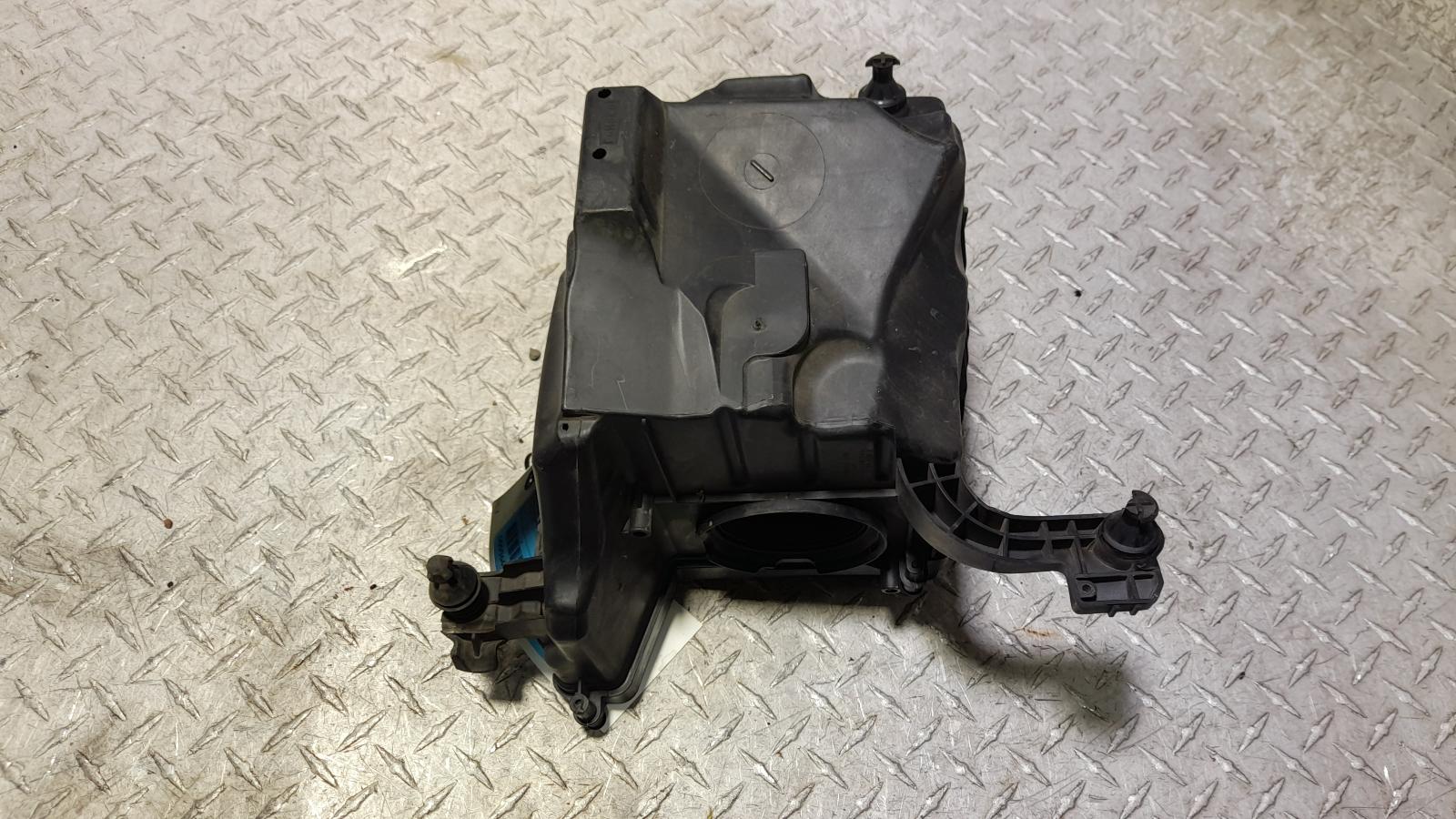 View Auto part Air Cleaner/Box Ford Kuga 2014