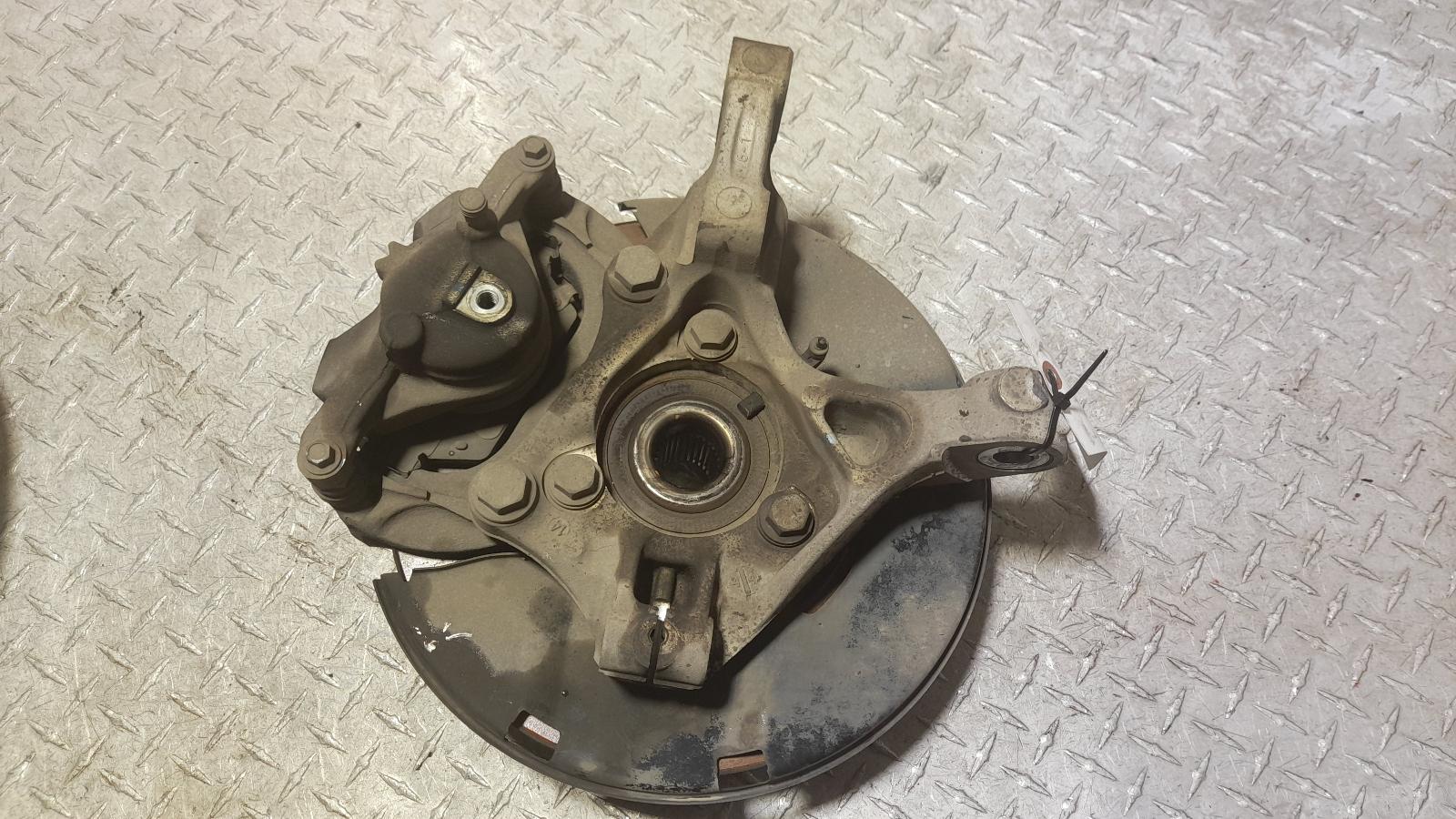 View Auto part Right Front Hub Assembly Holden Cruze 2015