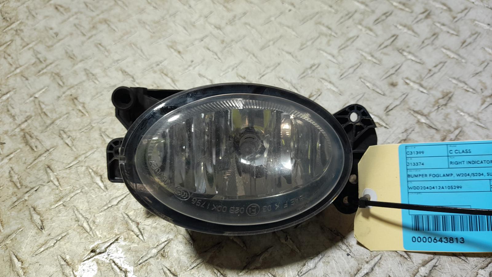 View Auto part Right Indicator/Fog/Side Mercedes C Class 2008