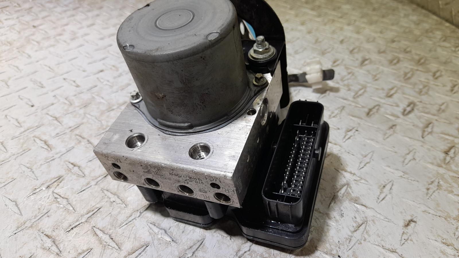 View Auto part Abs Pump/Modulator Toyota C-hr 2019
