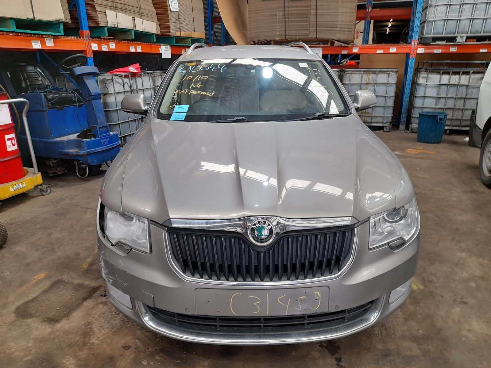 View Auto part Trans/Gearbox Skoda Superb 2011