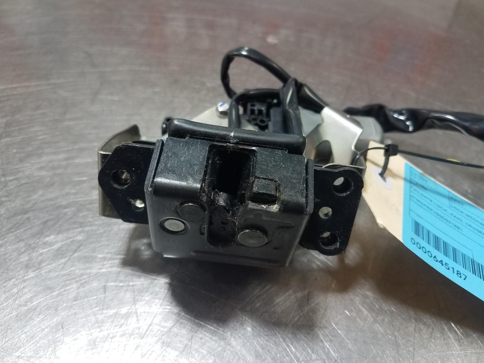 View Auto part Door/Boot/Gate Lock Toyota Rav4 2013