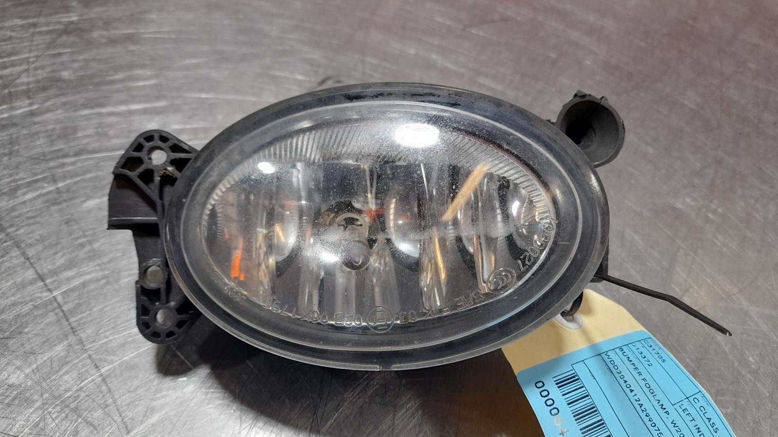 View Auto part Left Indicator/Fog/Side Mercedes C Class 2009