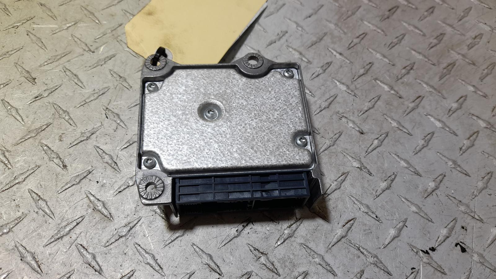 View Auto part Airbag Module/Sensor Hyundai I20 2012