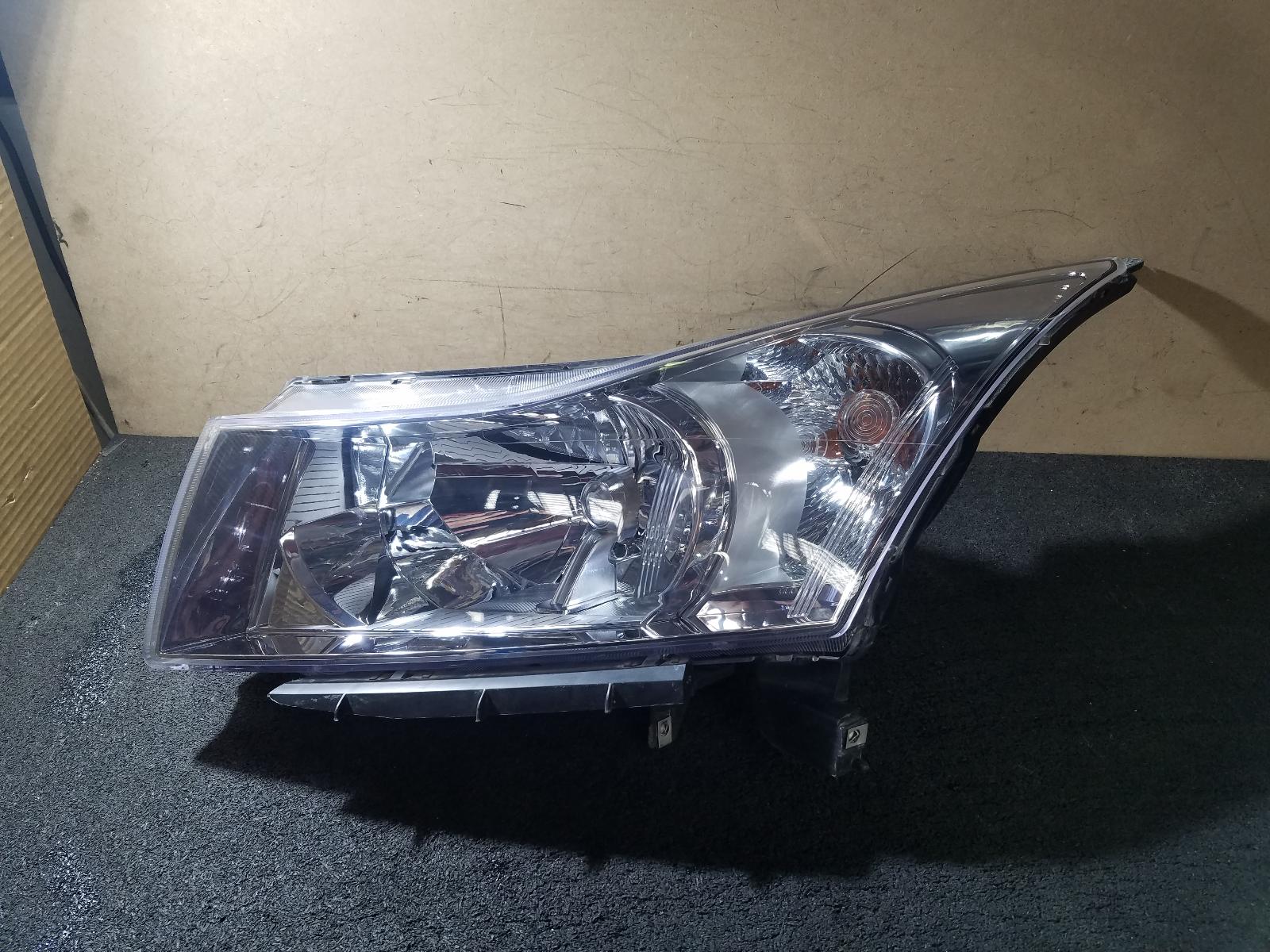 View Auto part Left Headlamp Holden Cruze 2015