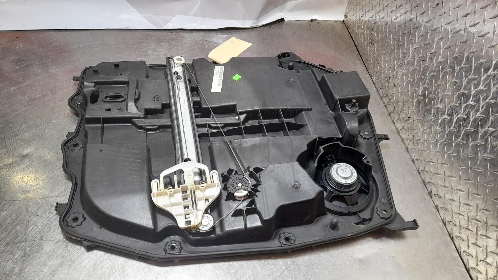 View Auto part Right Front Window Reg/Motor Dodge Nitro 2010