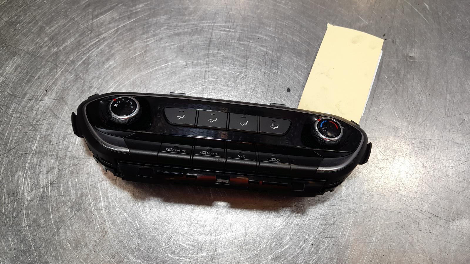 View Auto part Heater/Ac Controls Hyundai I30 2020