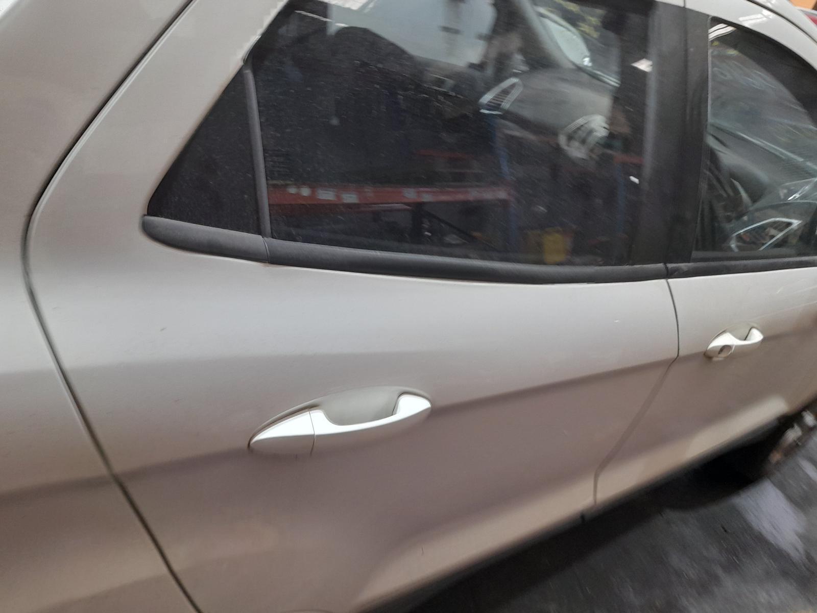 View Auto part Right Rear Door Window Ford Ecosport 2015