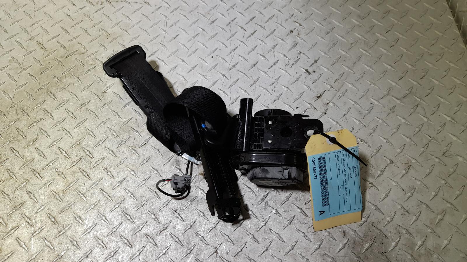 View Auto part Seatbelt/Stalk Dodge Journey 2012