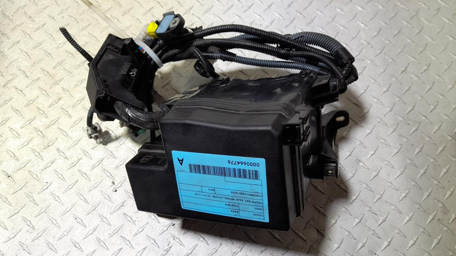 View Auto part Fuse Box Toyota Rav4 2013